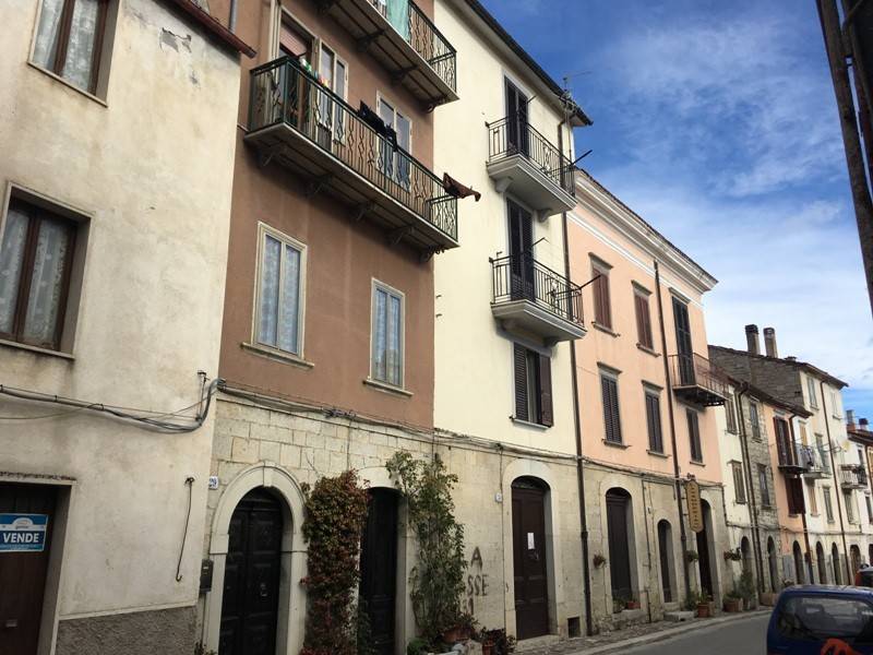 casa indipendente in vendita ad Agnone