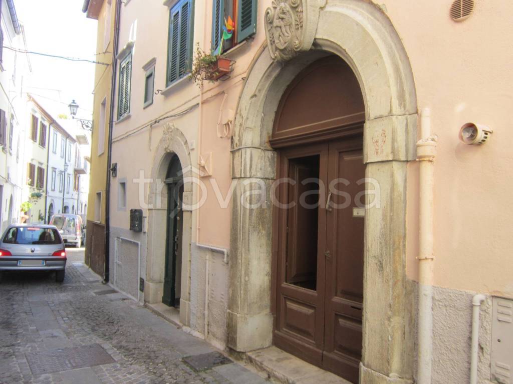 casa indipendente in vendita ad Agnone