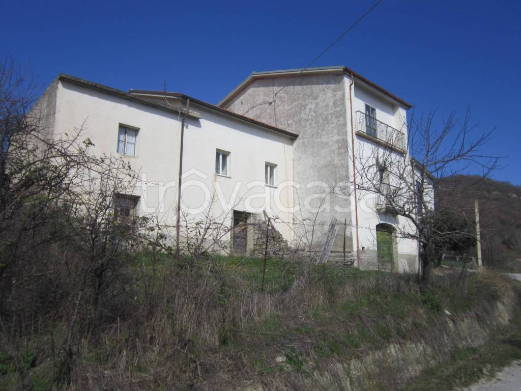 casa indipendente in vendita ad Agnone