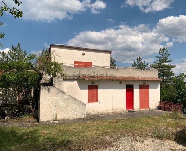 casa indipendente in vendita ad Agnone