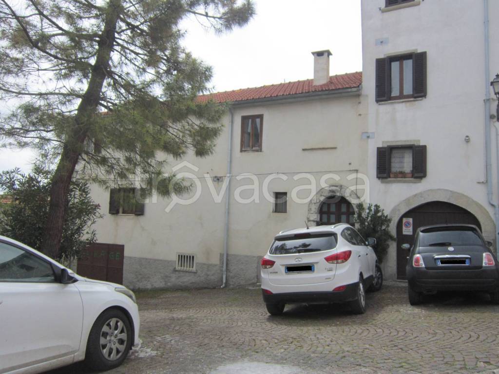 casa indipendente in vendita ad Agnone