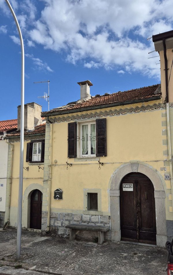 casa indipendente in vendita ad Agnone