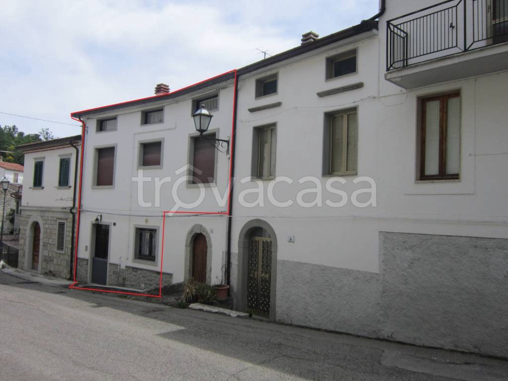 casa indipendente in vendita ad Agnone