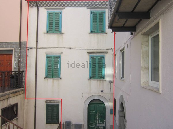 casa indipendente in vendita ad Agnone