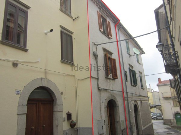 casa indipendente in vendita ad Agnone