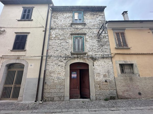 casa indipendente in vendita ad Agnone