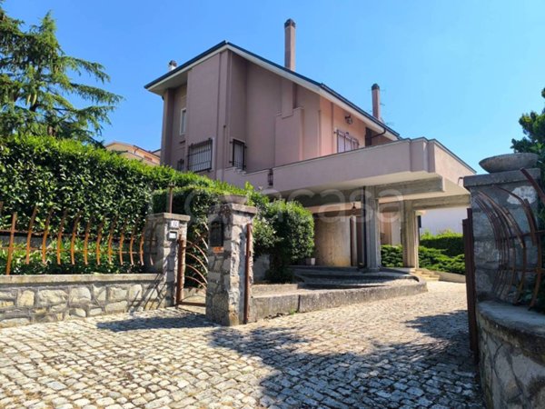 casa indipendente in vendita ad Agnone