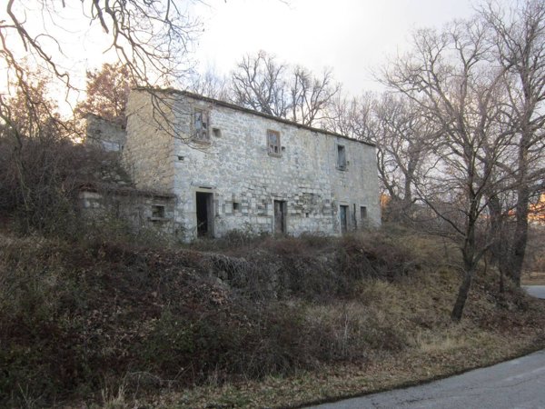 casa indipendente in vendita a Belmonte del Sannio