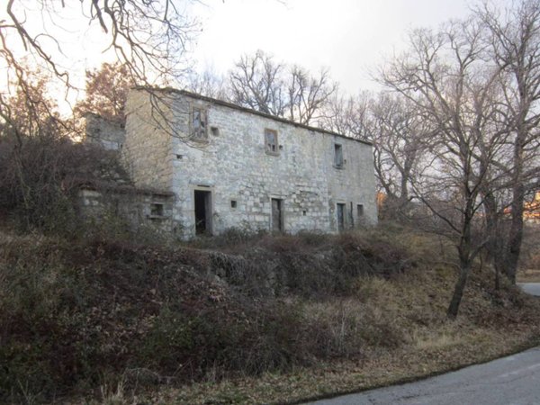casa indipendente in vendita a Belmonte del Sannio