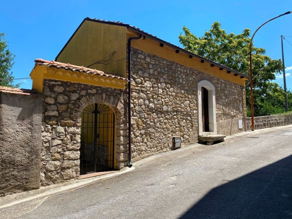 casa indipendente in vendita a Cantalupo nel Sannio