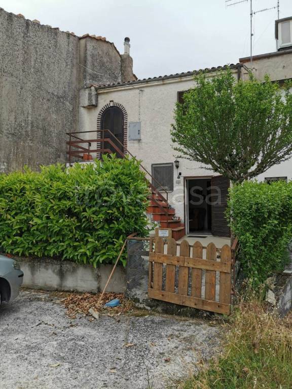 casa indipendente in vendita a Cantalupo nel Sannio