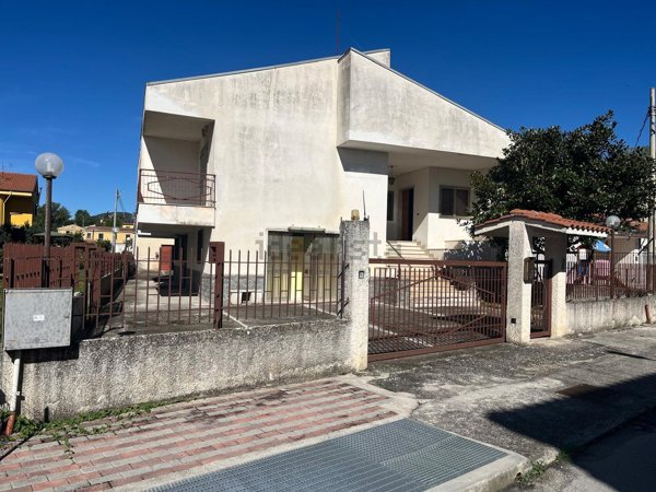 casa indipendente in vendita a Cantalupo nel Sannio