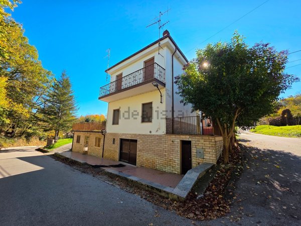 casa indipendente in vendita a Cantalupo nel Sannio