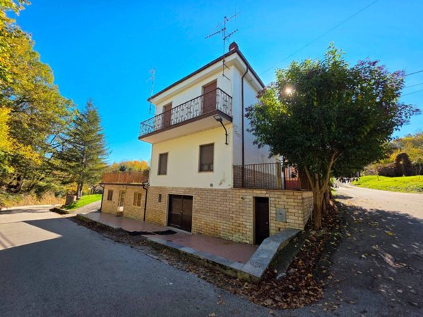 casa indipendente in vendita a Cantalupo nel Sannio