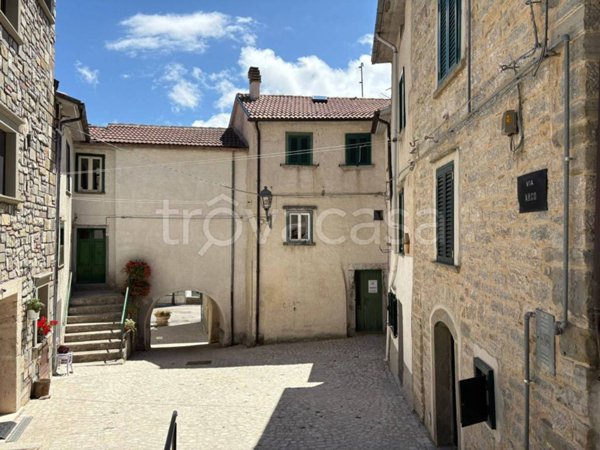 casa indipendente in vendita a Capracotta