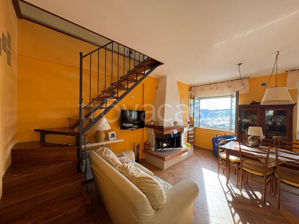 appartamento in vendita a Capracotta