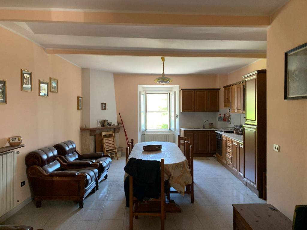 casa indipendente in vendita a Capracotta