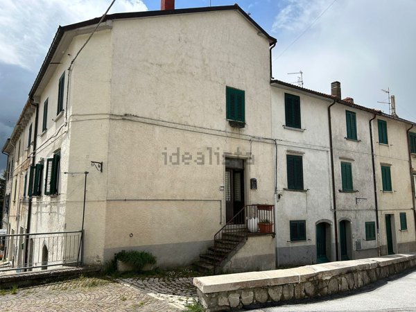 casa indipendente in vendita a Capracotta