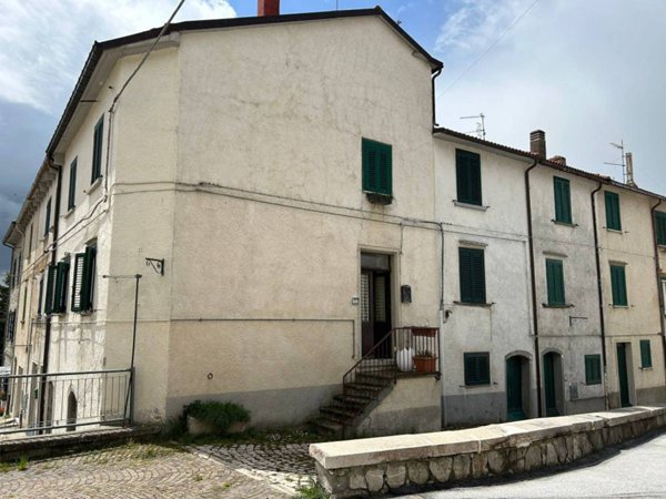 casa indipendente in vendita a Capracotta