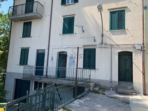 appartamento in vendita a Capracotta
