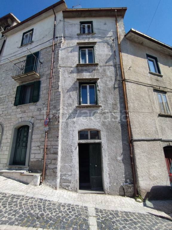 casa indipendente in vendita a Capracotta