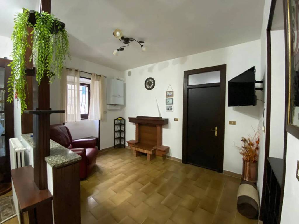 casa indipendente in vendita a Carovilli