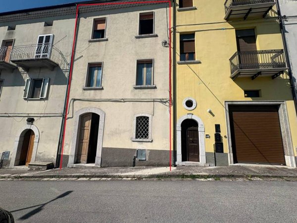 casa indipendente in vendita a Carovilli