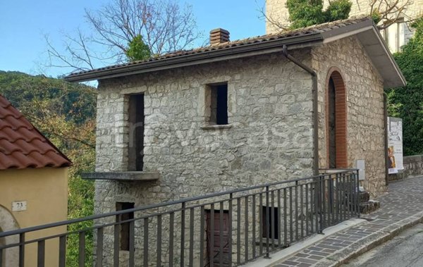 casa indipendente in vendita a Carpinone