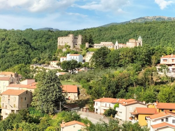 casa indipendente in vendita a Carpinone