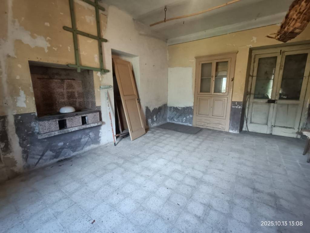 casa indipendente in vendita a Carpinone