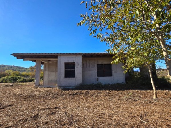 casa indipendente in vendita a Carpinone