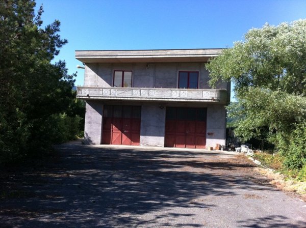 capannone in vendita a Carpinone