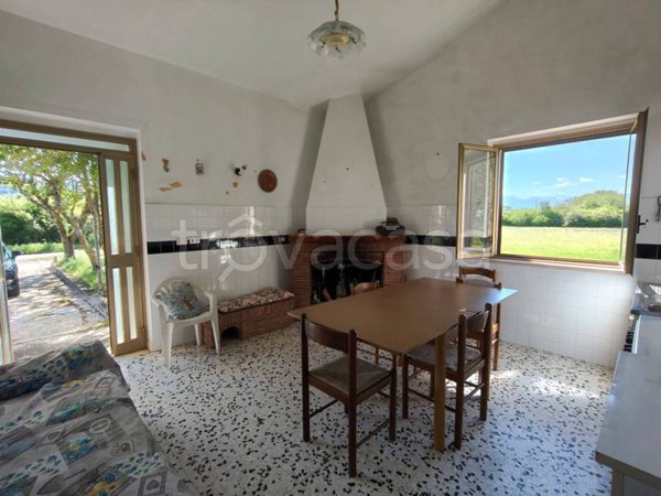 casa indipendente in vendita a Carpinone