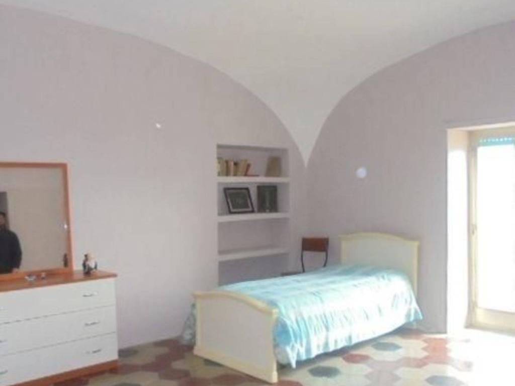 casa indipendente in vendita a Castelpetroso in zona Camere