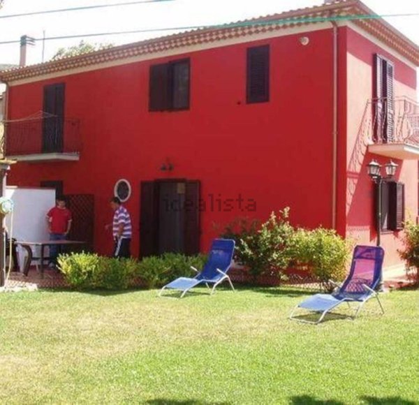 casa indipendente in vendita a Castelpetroso in zona Camere