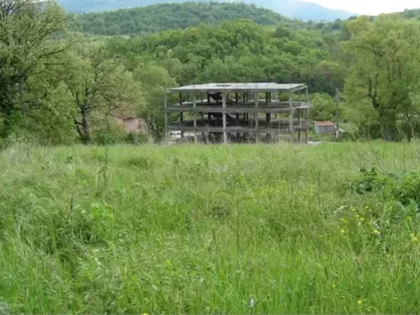 intera palazzina in vendita a Castelpetroso in zona Casale