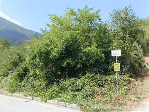 terreno edificabile in vendita a Castelpetroso