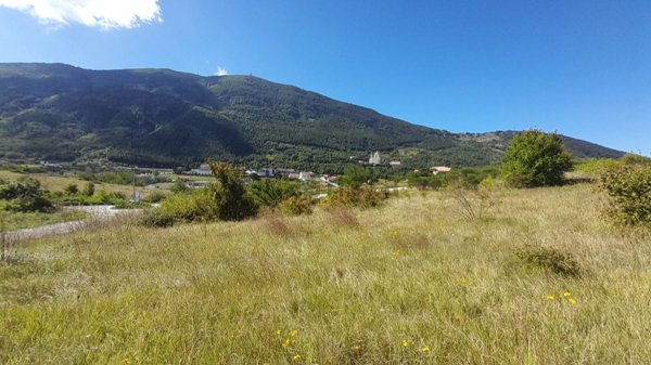 terreno edificabile in vendita a Castelpetroso