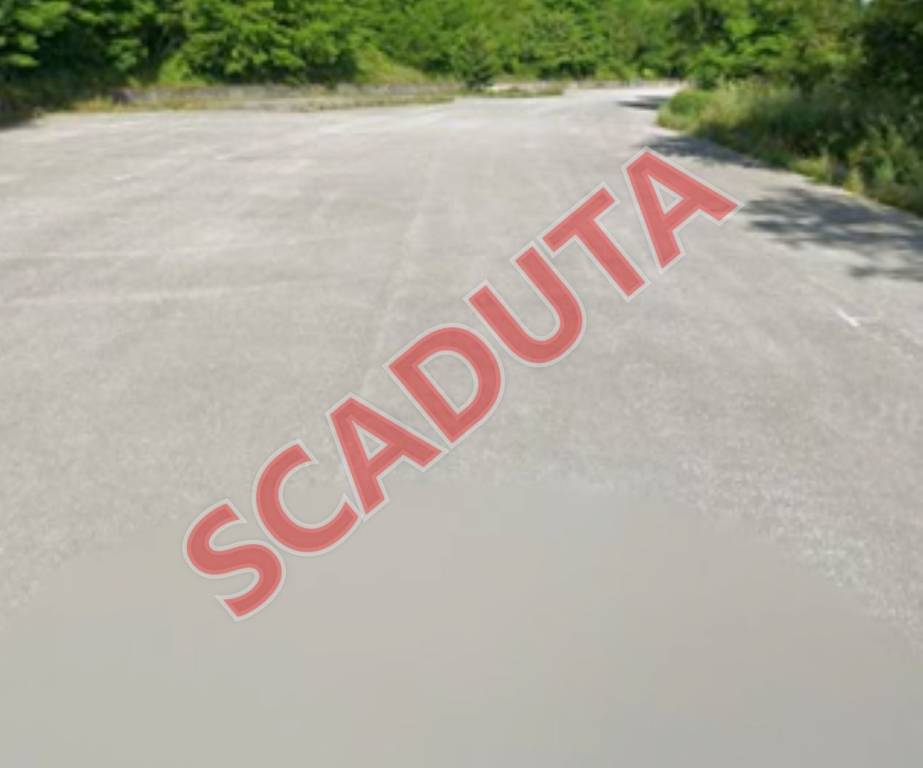 terreno agricolo in vendita a Castelpetroso in zona Camere