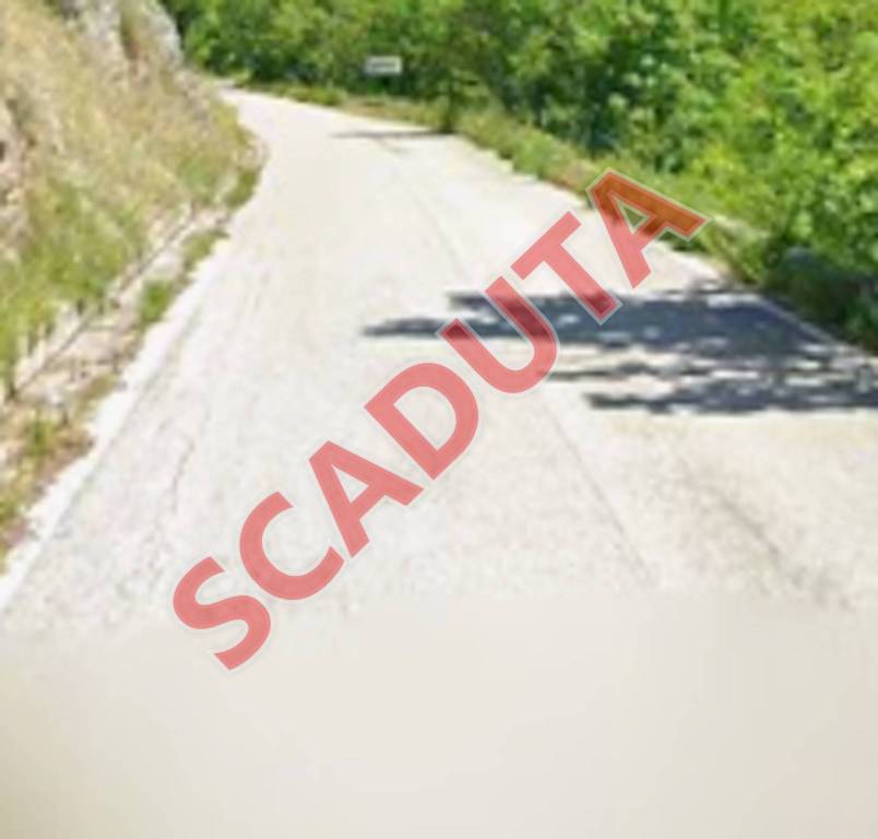 terreno agricolo in vendita a Castelpetroso in zona Camere