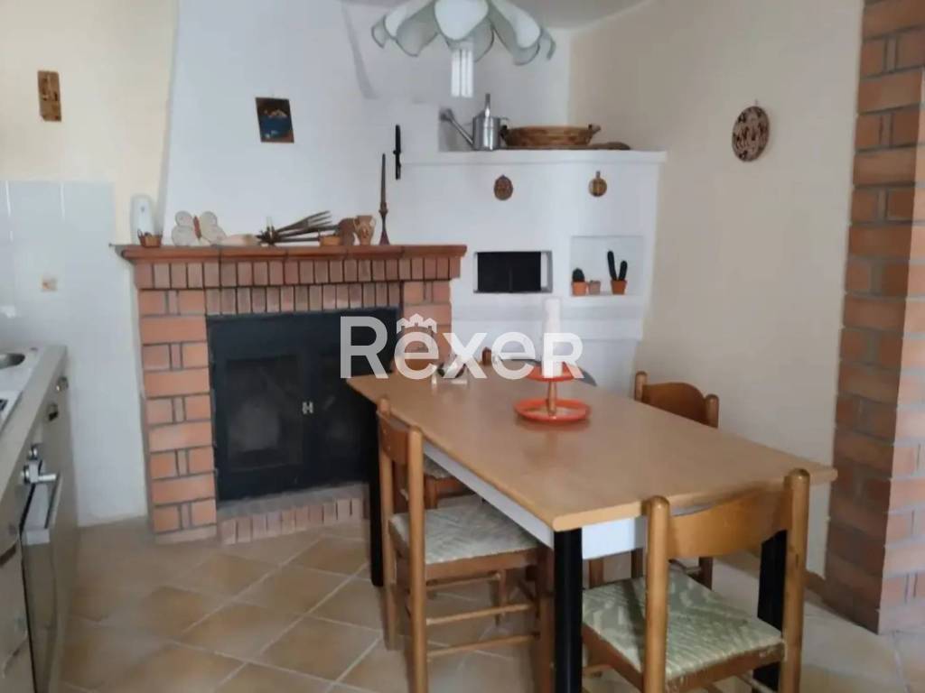 casa indipendente in vendita a Castelpetroso in zona Casale