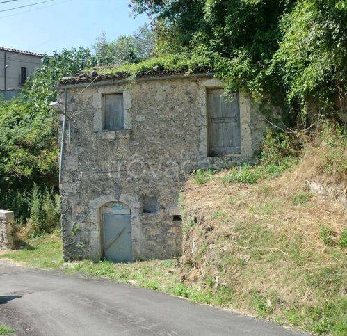 casa indipendente in vendita a Castel San Vincenzo
