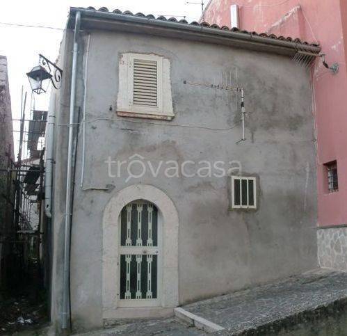 casa indipendente in vendita a Cerro al Volturno
