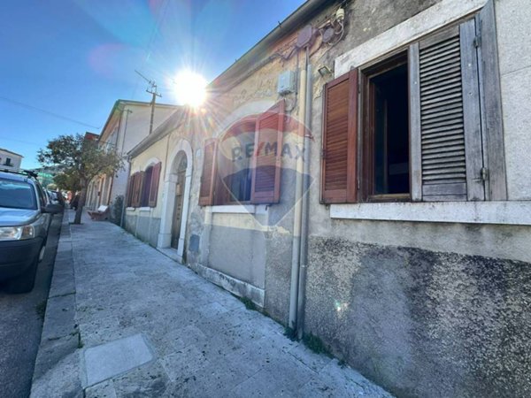casa indipendente in vendita a Colli a Volturno