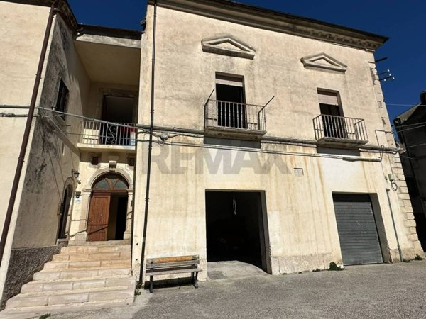 casa indipendente in vendita a Colli a Volturno