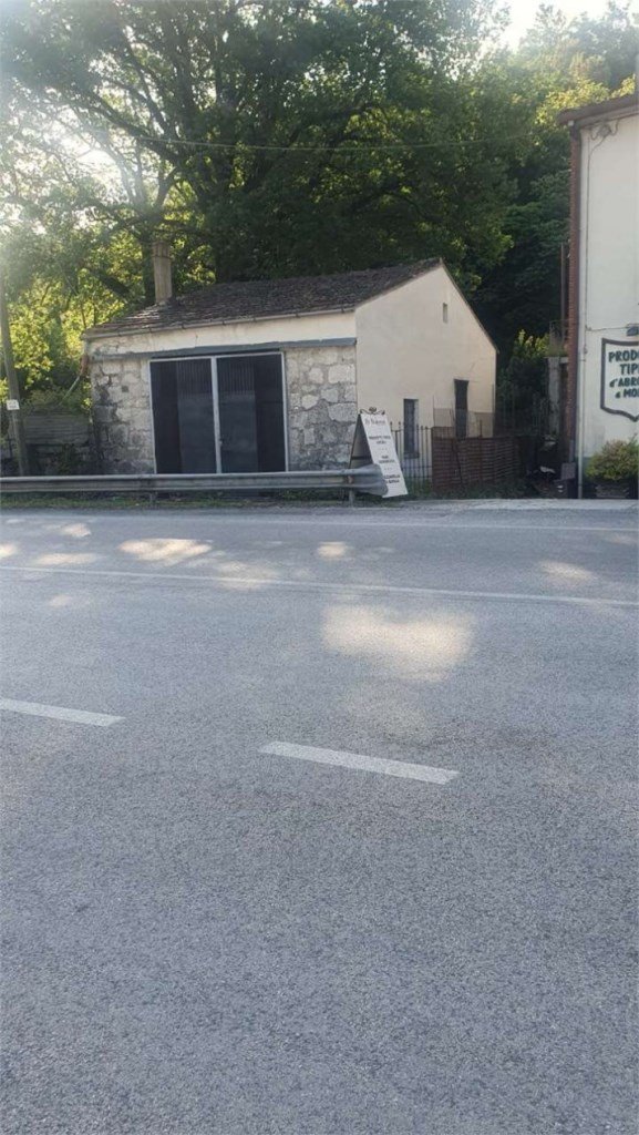 casa indipendente in vendita a Colli a Volturno