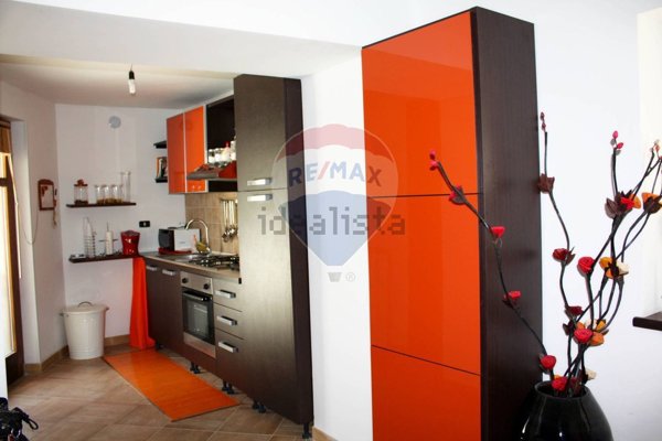 casa indipendente in vendita a Colli a Volturno