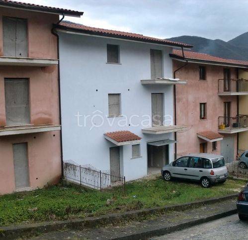 casa indipendente in vendita a Colli a Volturno