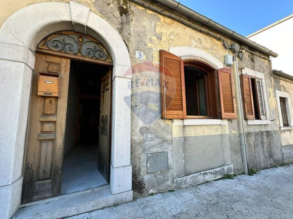 casa indipendente in vendita a Colli a Volturno