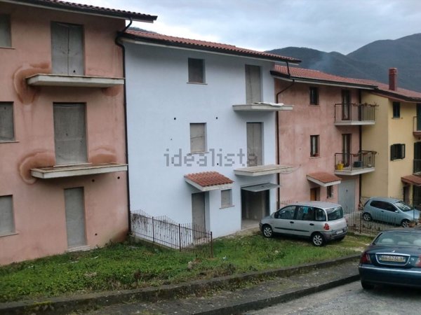 casa indipendente in vendita a Colli a Volturno in zona Cerreto